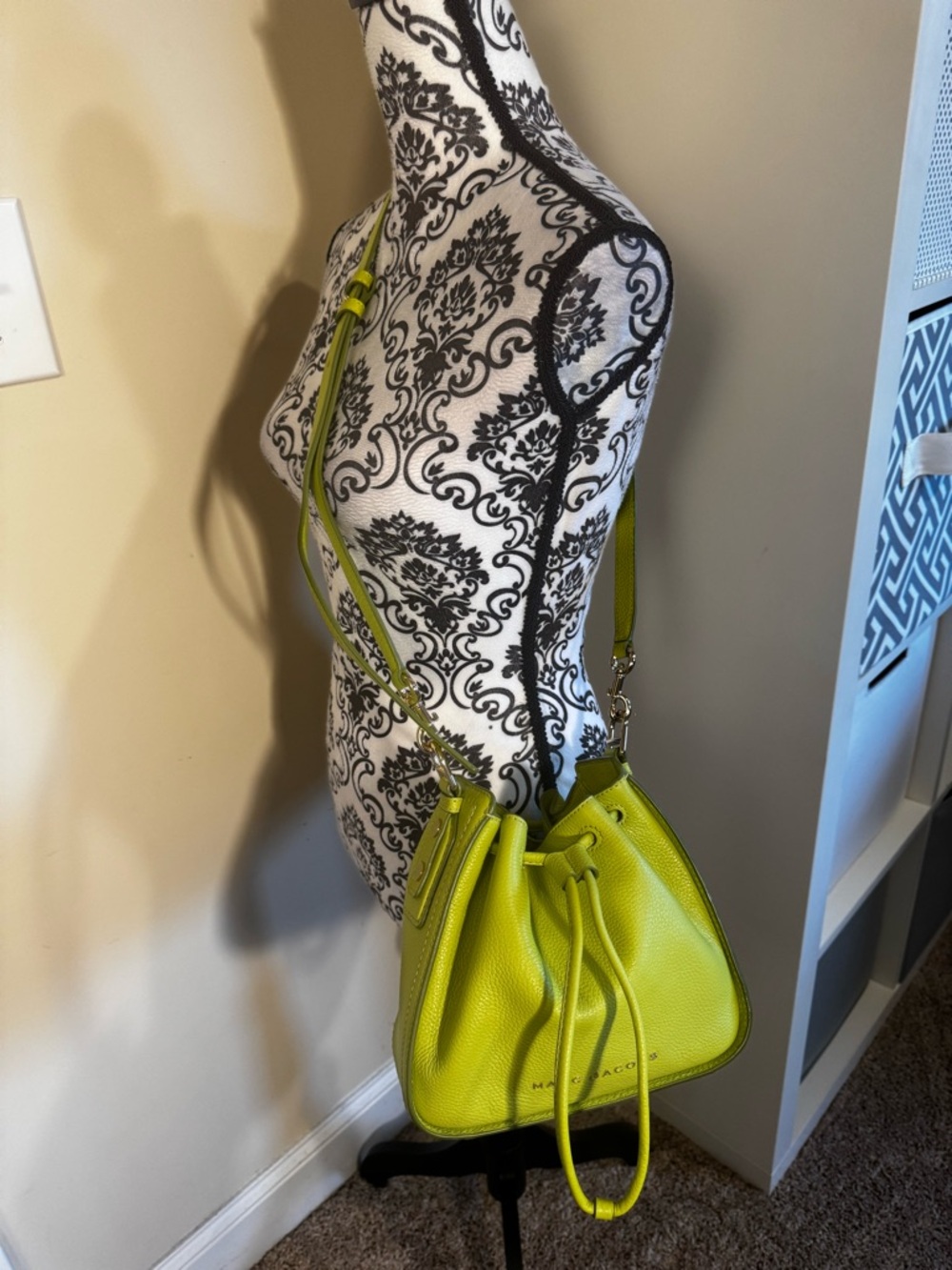 Marc Jacobs Lime Leather Drawstring Crossbody - Picture 5 of 13
